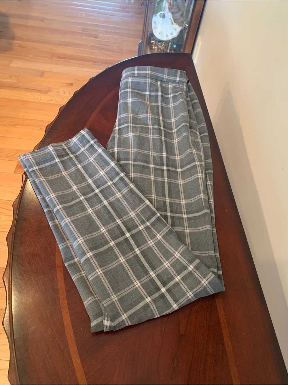 NWT Kit and Ace Gray Plaid Dress Pants with Subtle Pink Windowpane